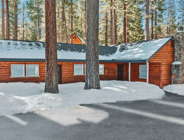 Emerald Bay Village hotel detail image 1