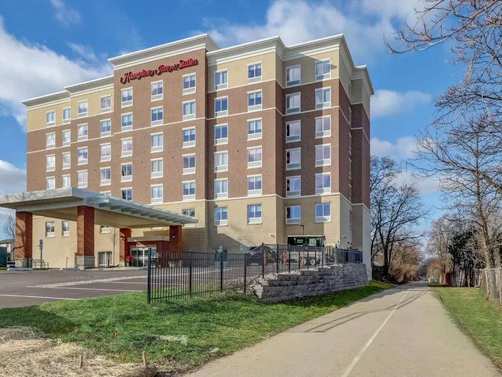 Hampton Inn & Suites Cincinnati Midtown Rookwood hotel hero