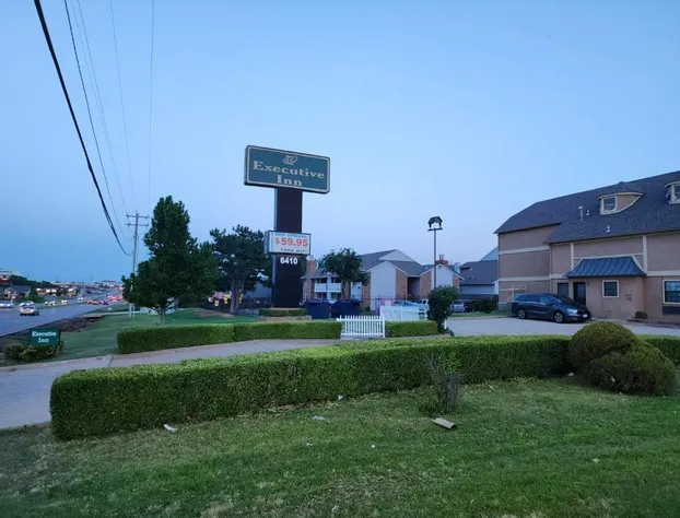 Executive Inn hotel detail image 1