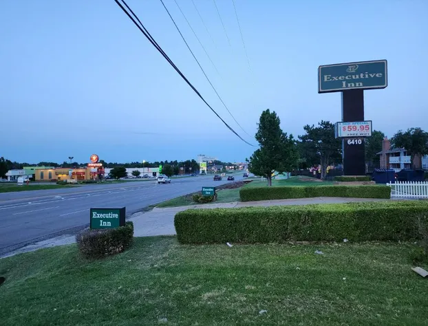 Executive Inn hotel detail image 2