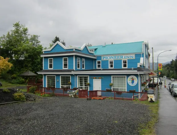 Pioneer Inns hotel detail image 1