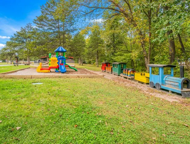 Rondout Valley Camping Resort Deluxe Park Model 11 hotel detail image 4