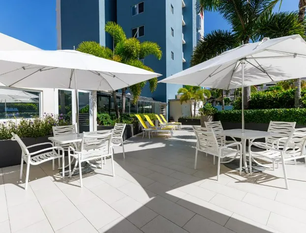 Condado Palm Inn San Juan, Tapestry Collection by Hilton hotel detail image 2