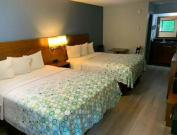 HomeTowne Studios By Red Roof Mystic - New London hotel detail image 3