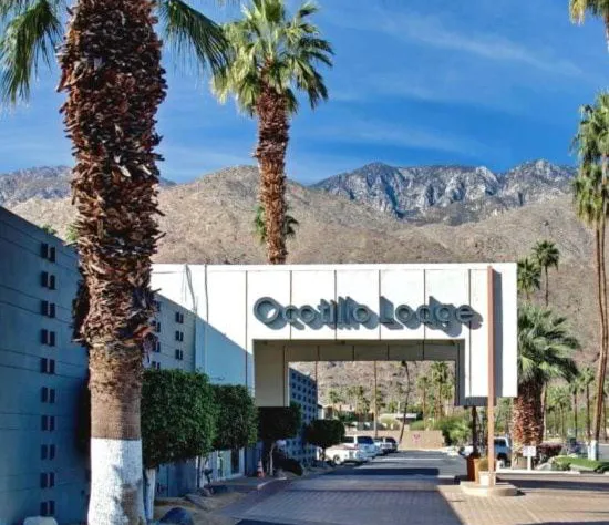 Mid-Century Pad - Ocotillo Lodge condo hotel detail image 1