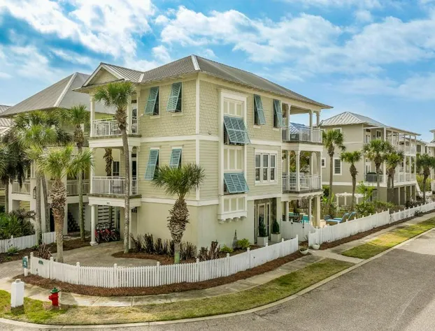 Evening Views At Destin Pointe Resort hotel detail image 2
