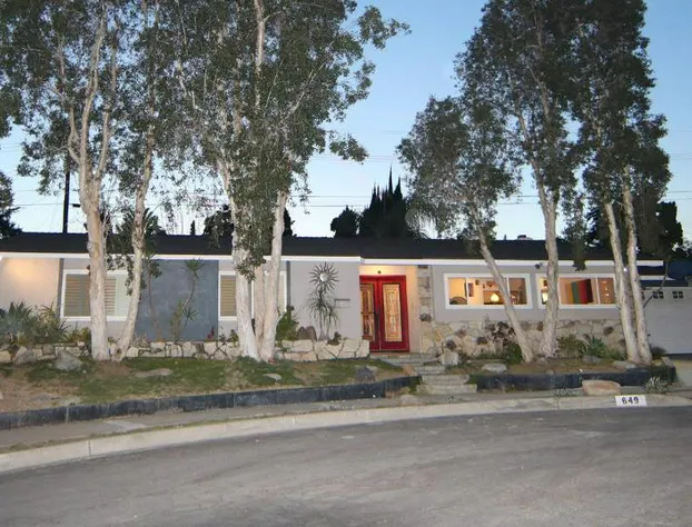 Artistic Resort Like Home with Pool hotel detail image 1