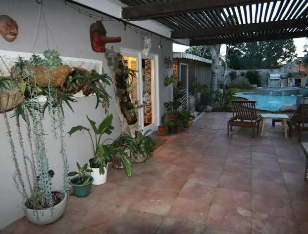 Artistic Resort Like Home with Pool hotel detail image 3