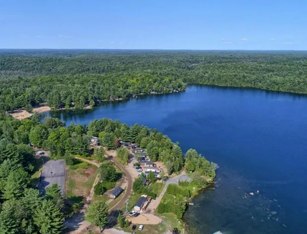 Bonnie Lake Resort hotel detail image 1