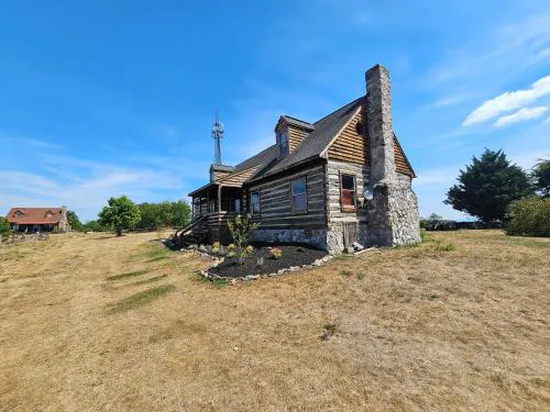 The Herd's Inn hotel hero