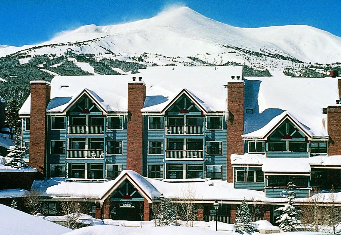 River Mountain Lodge hotel hero