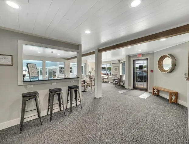 201 Pointes North Inn hotel detail image 1