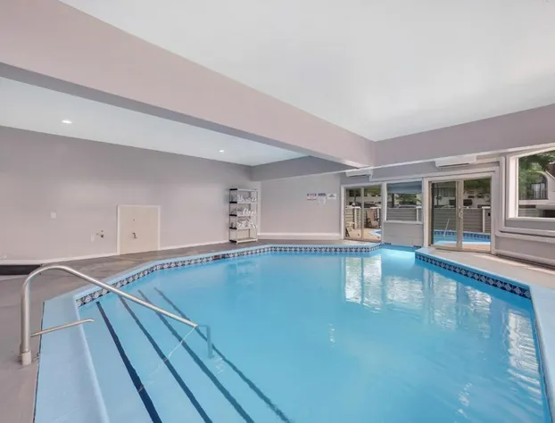 201 Pointes North Inn hotel detail image 2