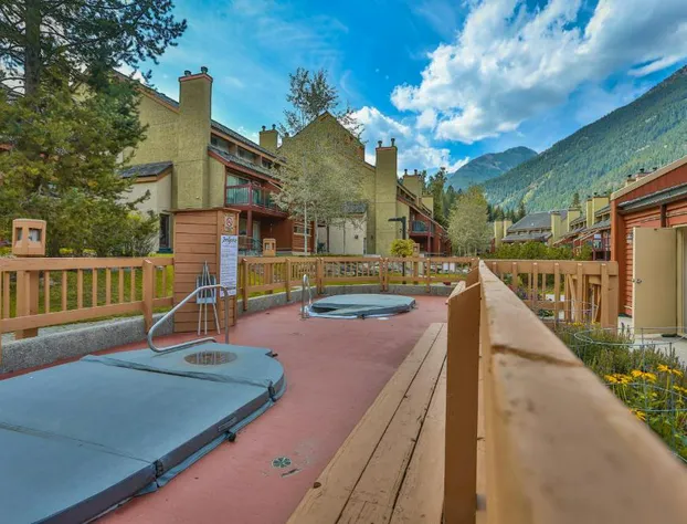 Horsethief Lodge by StayIn hotel detail image 1