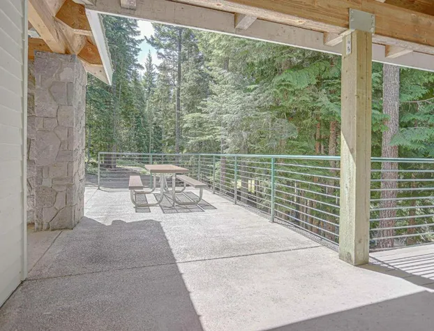 The Chinook Lodge at Government Camp hotel detail image 3