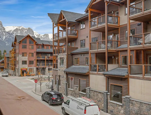 Spring Creek Vacations hotel detail image 3