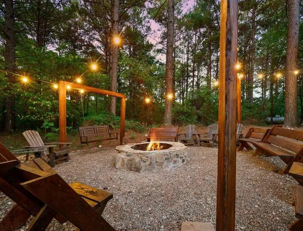 Iron Horse Lodge sleeps 18 Games Fire Pit Hot Tub EV more hotel detail image 1