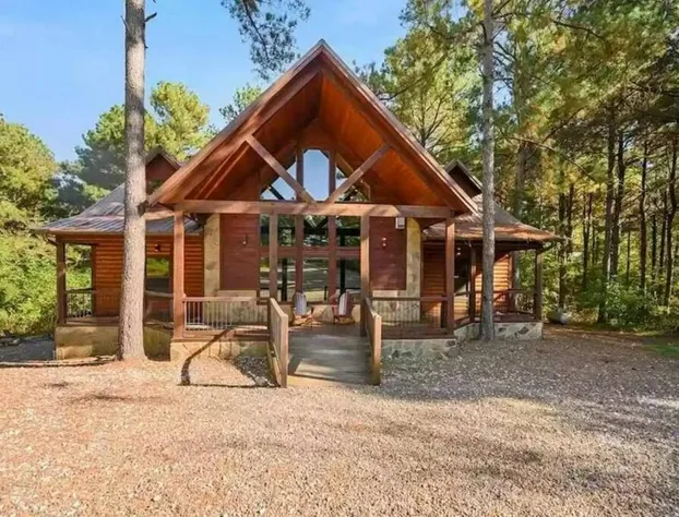 Iron Horse Lodge sleeps 18 Games Fire Pit Hot Tub EV more hotel detail image 3