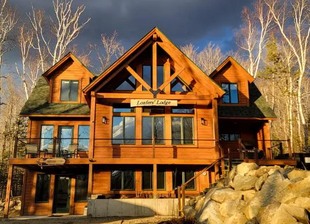 Loafers' Lodge hotel detail image 1