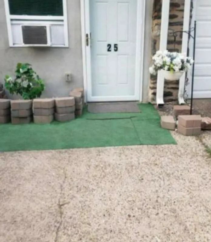 The Airport Lodge hotel hero