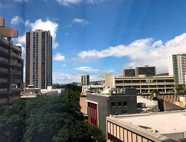 Executive Hotel Suite Downtown Free Parking hotel detail image 1