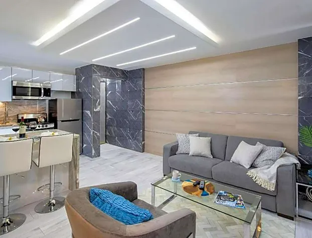 Executive Hotel Suite Downtown Free Parking hotel detail image 4