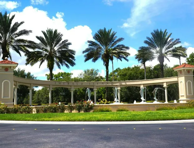 Gated Emerald island resort townhome Overlook Pool 3 miles to Disney rent by owner hotel detail image 2