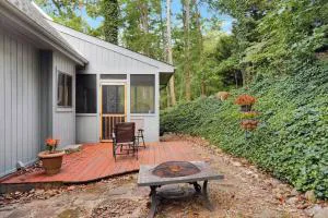 Massanutten retreat- hiking river waterpark resort hotel detail image 3