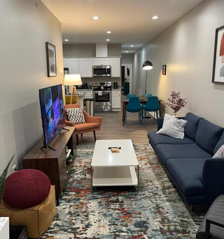 Baltimores Best Home Away From Home 2 Bedroom Apts by Redawning hotel hero