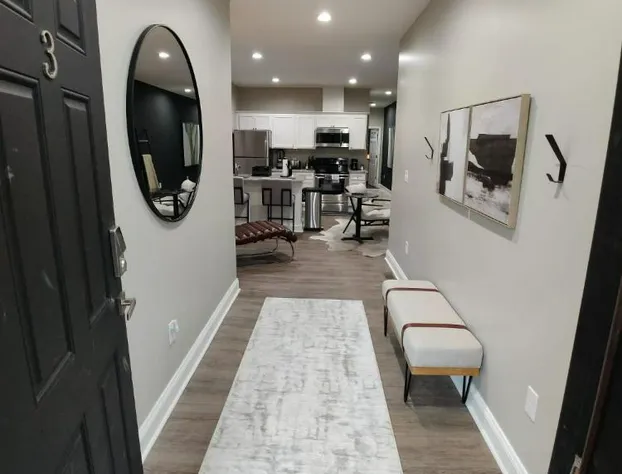 Baltimores Best Home Away From Home 2 Bedroom Apts by Redawning hotel detail image 2