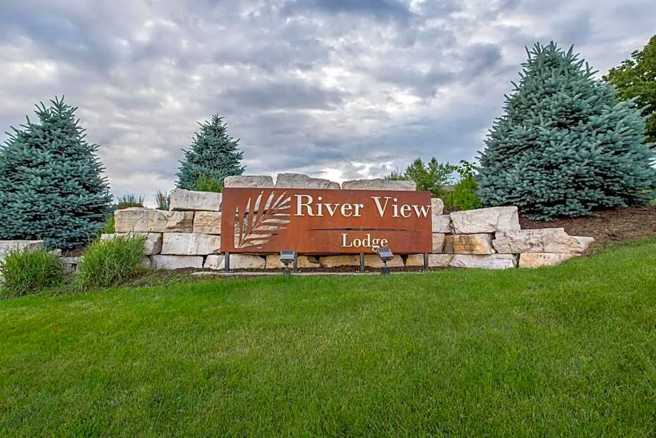 River View Lodge hotel hero