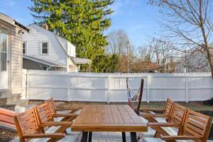 Hudson Lodge - Port Jervis Hudson River hotel detail image 2