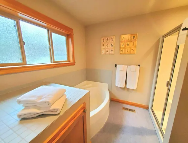 Big Pines Lodge hotel detail image 4