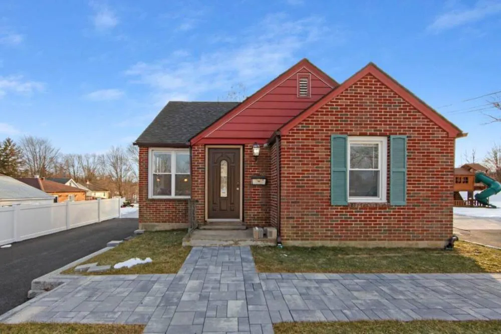 Madison Lodge - Middletown Port Jervis, Hudson River hotel hero