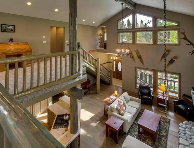 Silver Pine Lodge hotel detail image 4