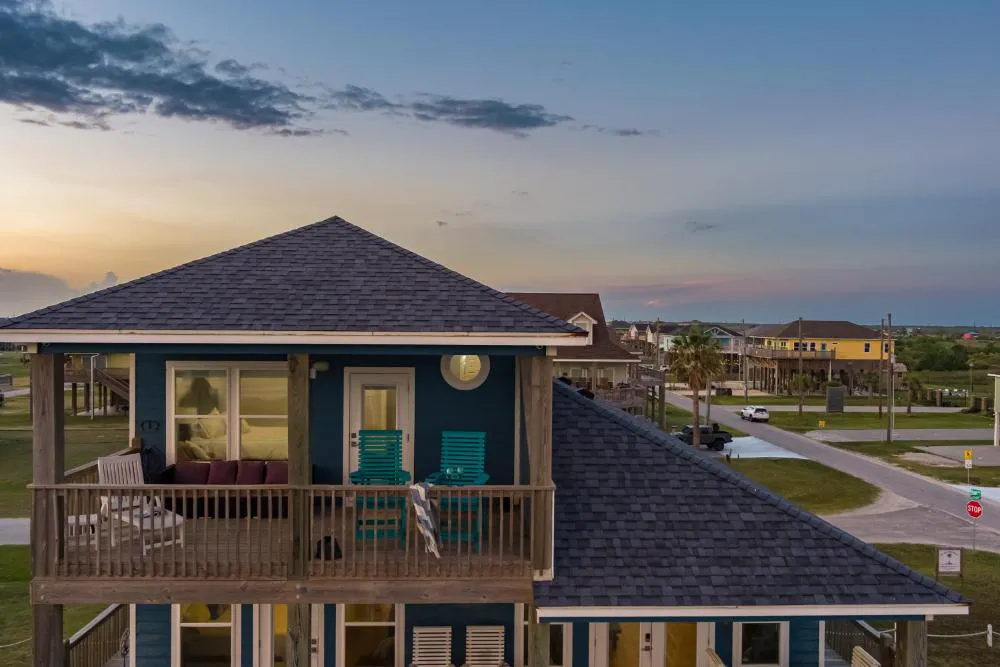 The Lone Palm Resort hotel hero