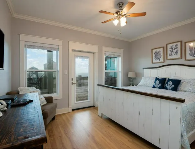 The Lone Palm Resort hotel detail image 2