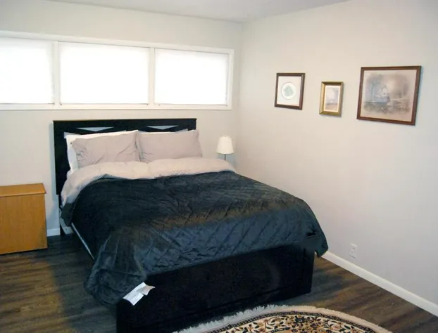 Hoosier Inn- Indiana University hotel detail image 3