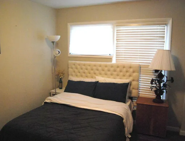 Hoosier Inn- Indiana University hotel detail image 4