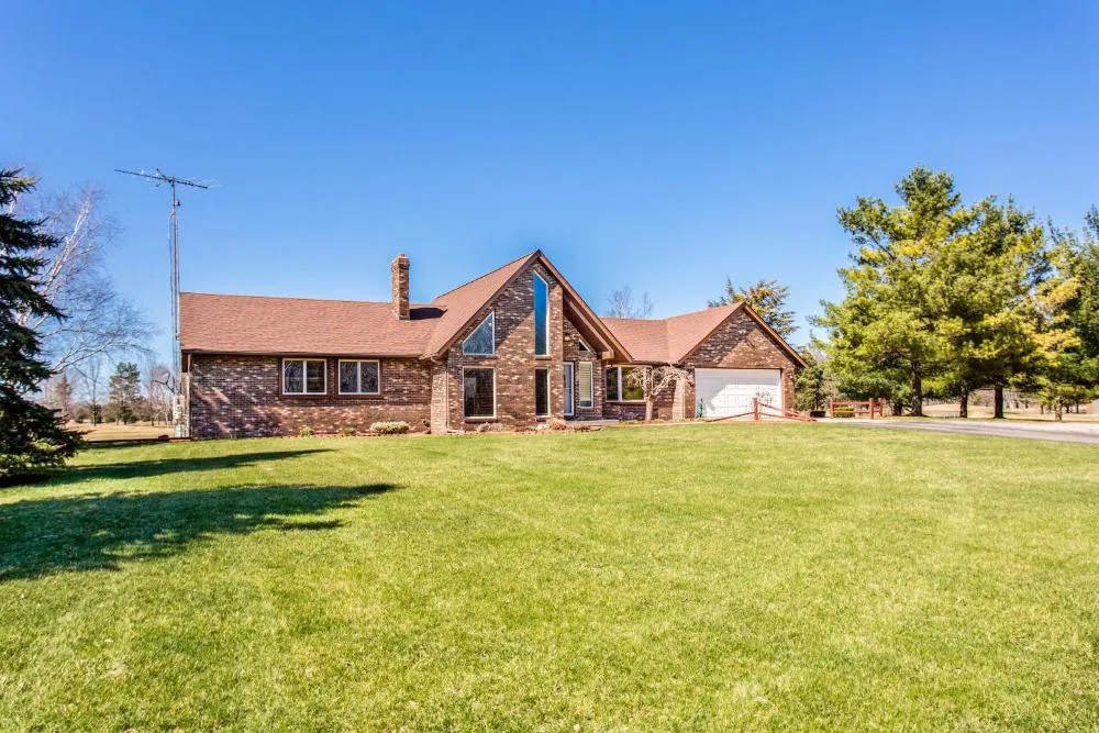 Solitude Inn on the Green hotel hero