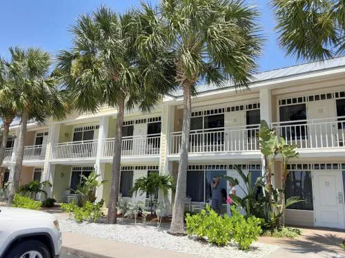 Charming One-Bedroom Condo With Beach Access & Pool hotel hero