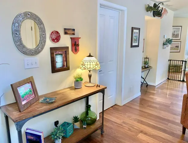 The Comforts' Inn: Mountain Escape hotel detail image 3