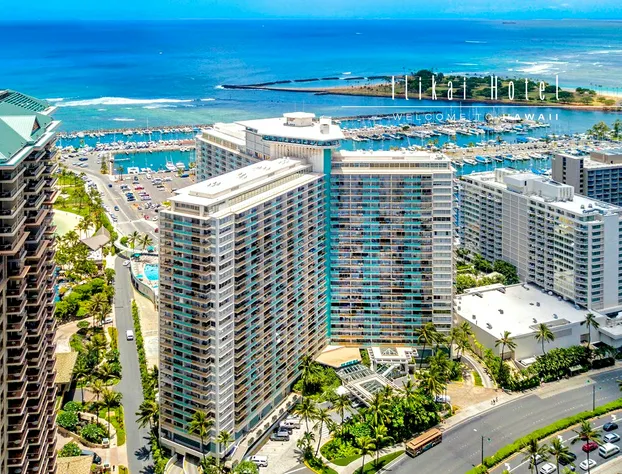 Ocean View Waikiki Luxury Ilikai Free Parking hotel detail image 1