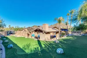 Estate Resort Style Oasis 6BDRM 5.5 Bath Heated Pool with Misters hotel detail image 4