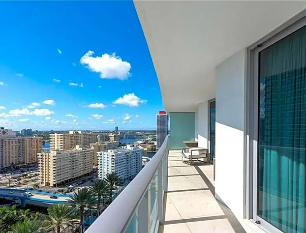 Hyde Resorts on Miami Hollywood by MRA hotel detail image 2