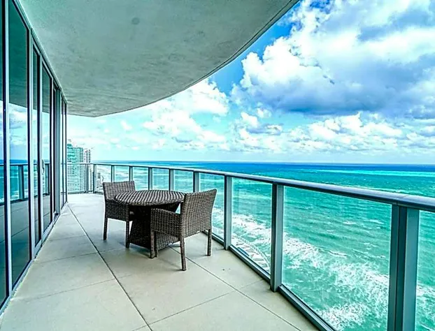 Hyde Resorts on Miami Hollywood by MRA hotel detail image 4