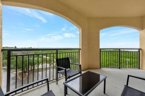 Tropical 3BR Suite 2 resort style pools 5 Mil to Bay Gym Close to Beach hotel detail image 1