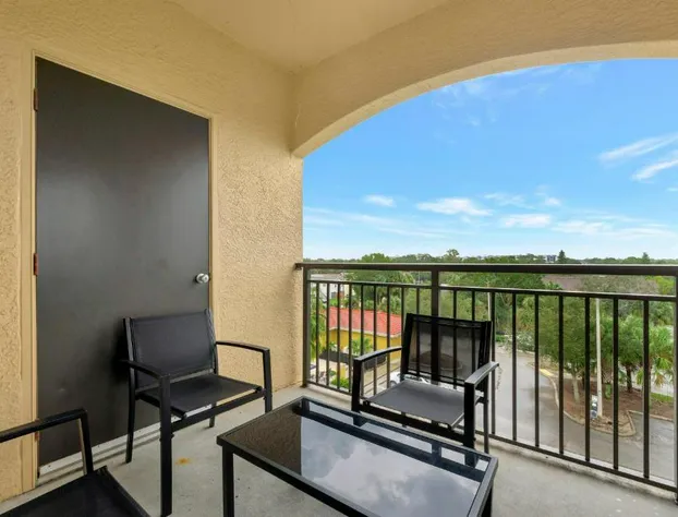 Tropical 3BR Suite 2 resort style pools 5 Mil to Bay Gym Close to Beach hotel detail image 3