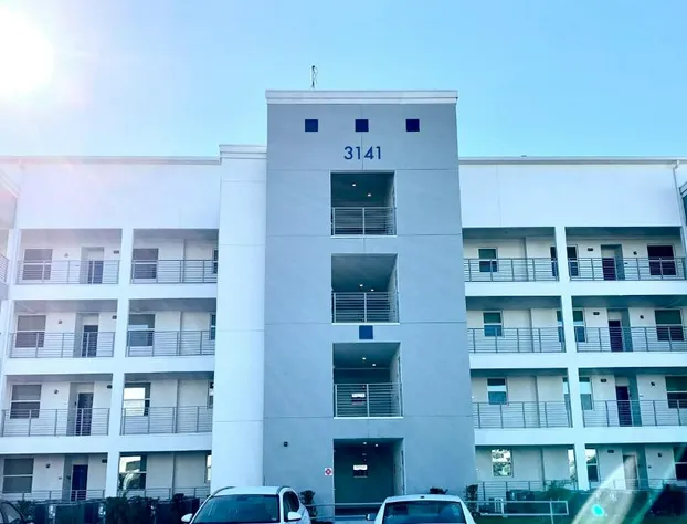 3B2B-Beautiful Lake View-Baby Friendly-FREE WATER PARK!NO Resort Fee-5 Miles to Disney-Storey Lake 3141 hotel detail image 1