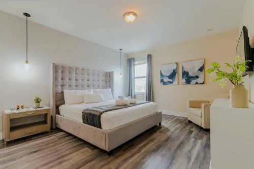 Encore Resort 6 Bedroom Vacation Home with Pool 2300 hotel detail image 2